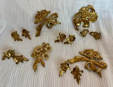 Vtg Repousse Brass Stamped Flower Brooches & Matching Screwback Earrings. 9 Sets