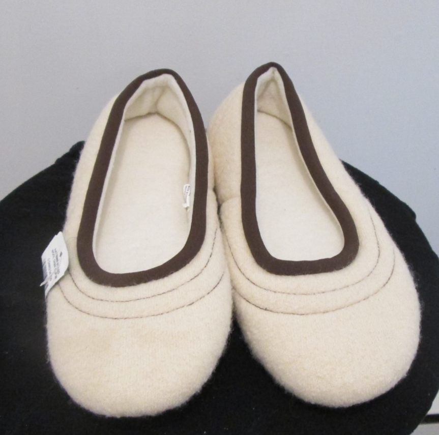 LL Bean Women's Wool Slippers Size 9 NWT