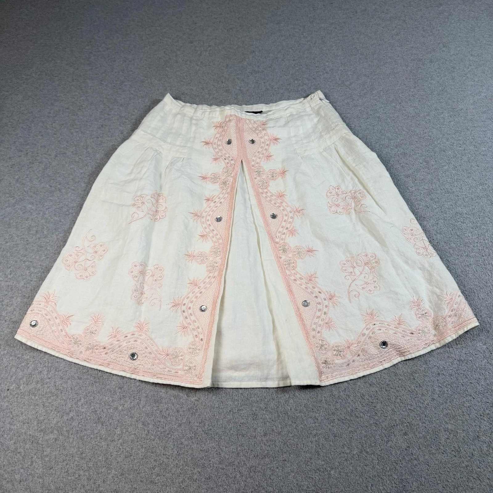 Anne Carson Skirt Women 6 White Linen Embroidered Rhinestone Boho Romantic Aline