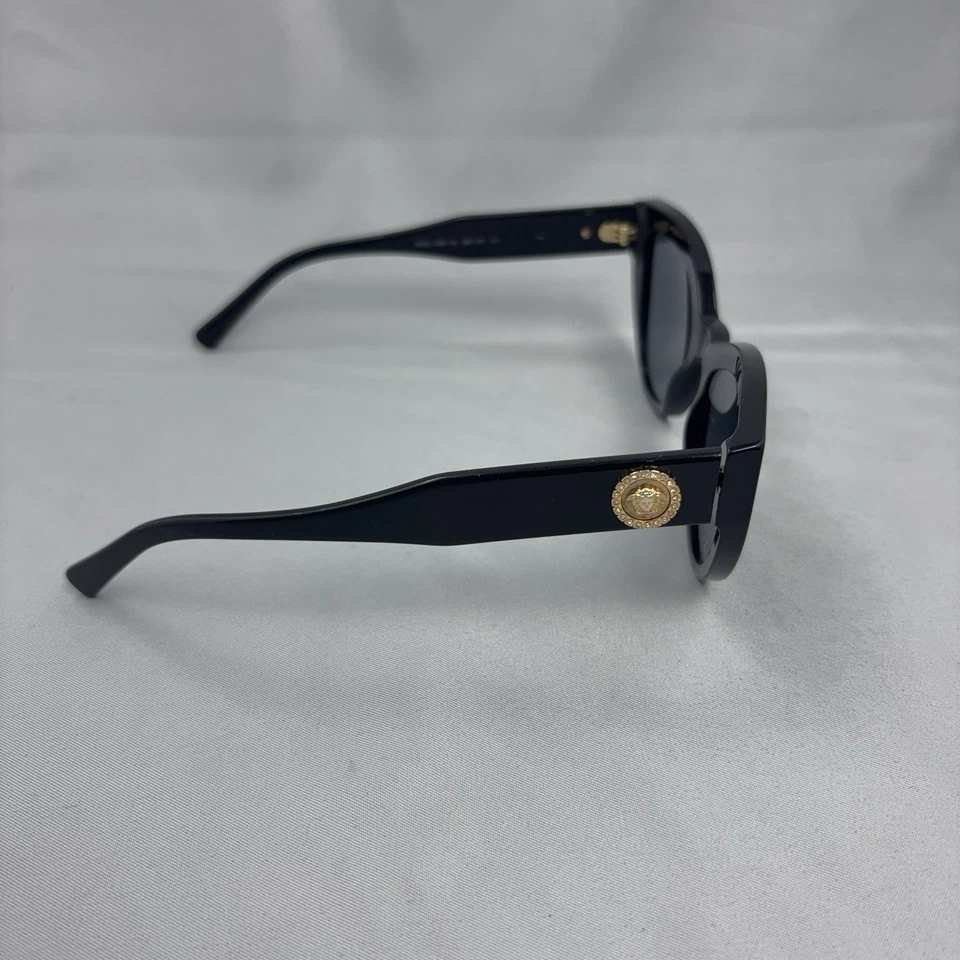 Gafas de sol Versace VE4384B para mujer talla única negras doradas ojo de gato hechas en Italia Foto 3 de 4