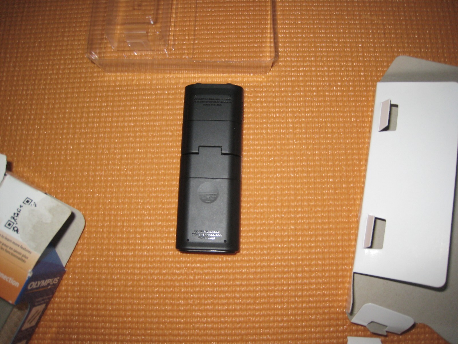 OLYMPUS DIGITAL VOICE RECORDER (VN-722PC) - NEW