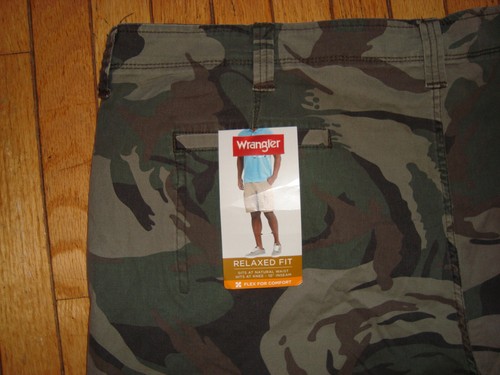 WRANGLER CAMOUFLAGE TECK POCKET RELAXED CARGO SHORTS MEN'S SIZE 48 REGULAR BNWT! - Picture 7 of 14