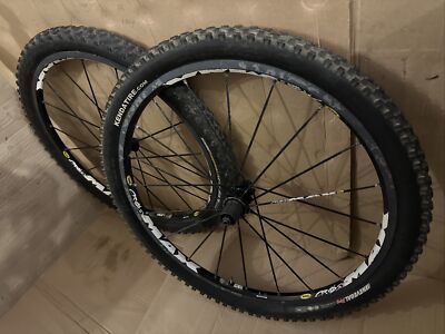 Llantas Mavic Crossmax ust tubeless ceramic mk2 26” irc serac xc