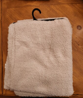 West Loop Women's One Size Fits Most Beige Fuzzy Wrap