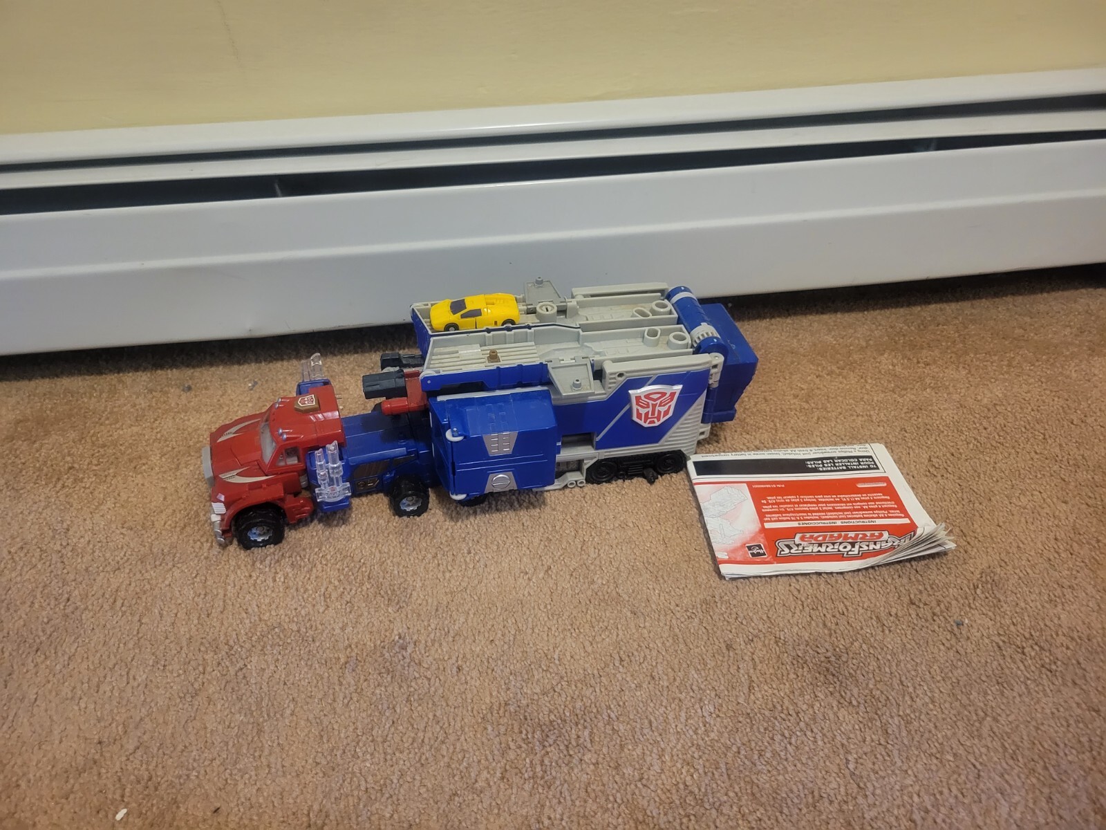 Transformers Armada Optimus Prime with Sparkplug Minicon 100 Complete