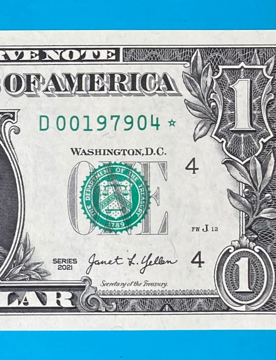 1979 April : D 00197904 * YEAR / MONTH $1 One Dollar Bill Star