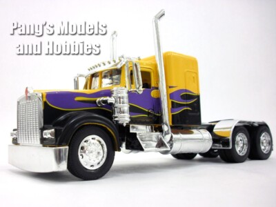 Kenworth W900 Custom Truck Cab 1/32 Scale Diecast Model - YELLOW & BLACK