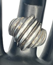 Chunky fluted ribbed textured sterling silver dome vintage ring size 7