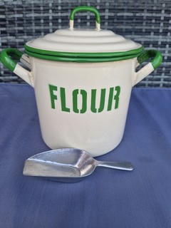 Vintage Flour Enamel Storage Container With Scoop. Green/cream. Marked 16cm.