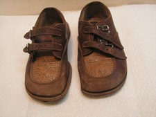 Vintage NICE COWBOY ON HORSE GRAPHICS ON TOES Double Buckle Shoe. VERY WORN SOLE