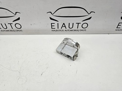 BMW 5 Touring F11 A/C Conditioner Expansion Valve 9159803 2.99 Diesel 33965393