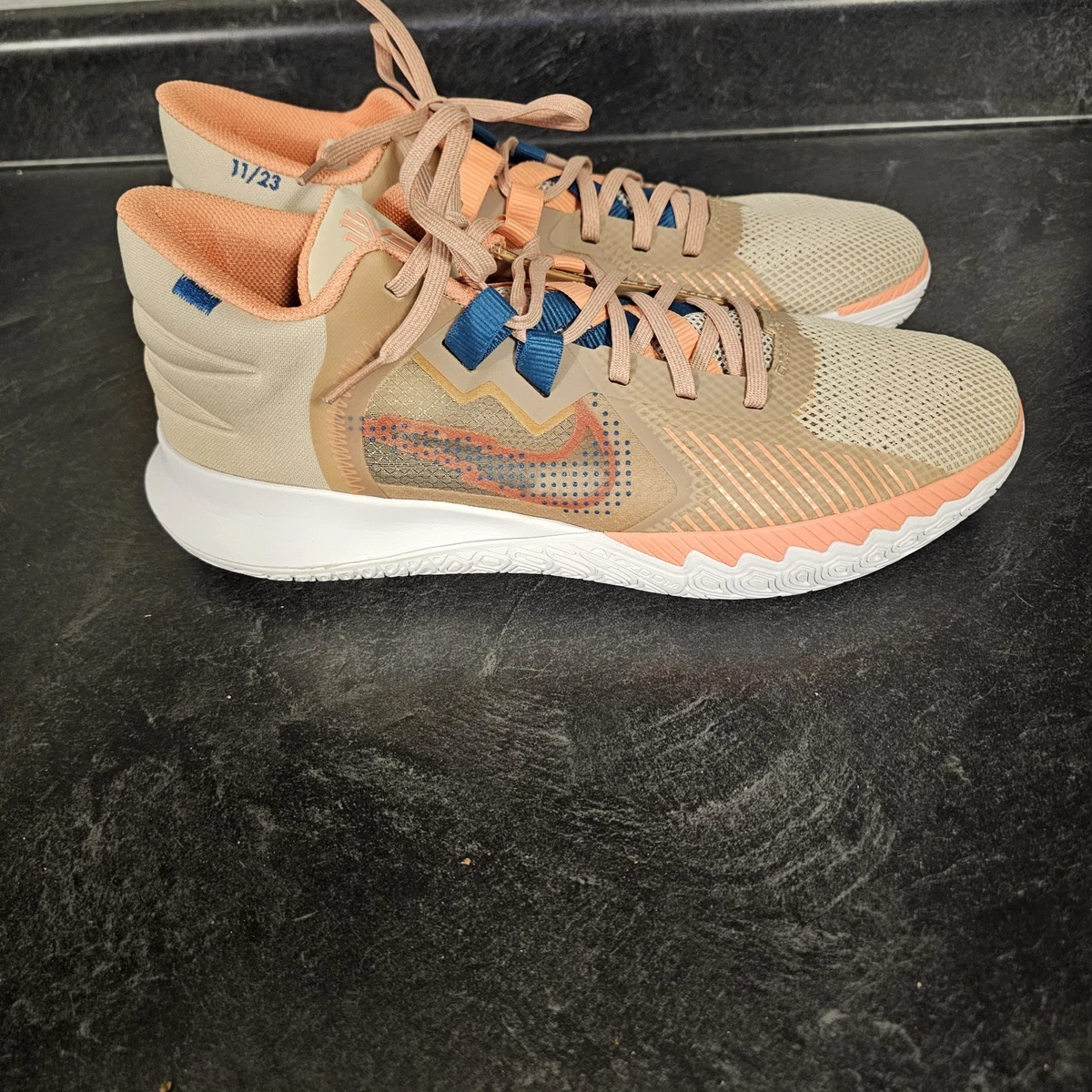 Nike Kyrie Flytrap 5 ベージュ バスケットボールシューズ Nike Kyrie Flytrap 5 Rattan Hemp for Sale | Authenticity