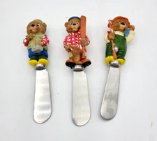 3 Winter Bears Dressed for the Outdoors Butter Cheese Spread Knives Set Of 3