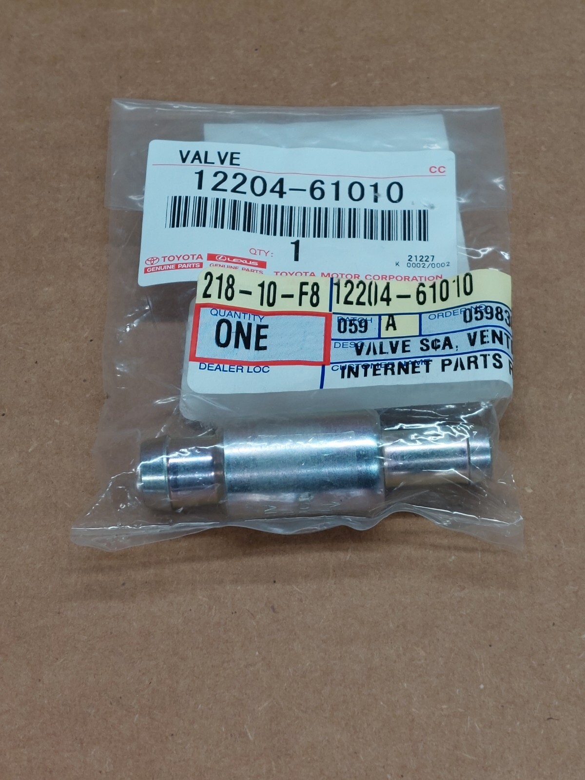 OEM TOYOTA PCV VALVE 12204-61010 FITS SELECT LAND CRUISER 1982  