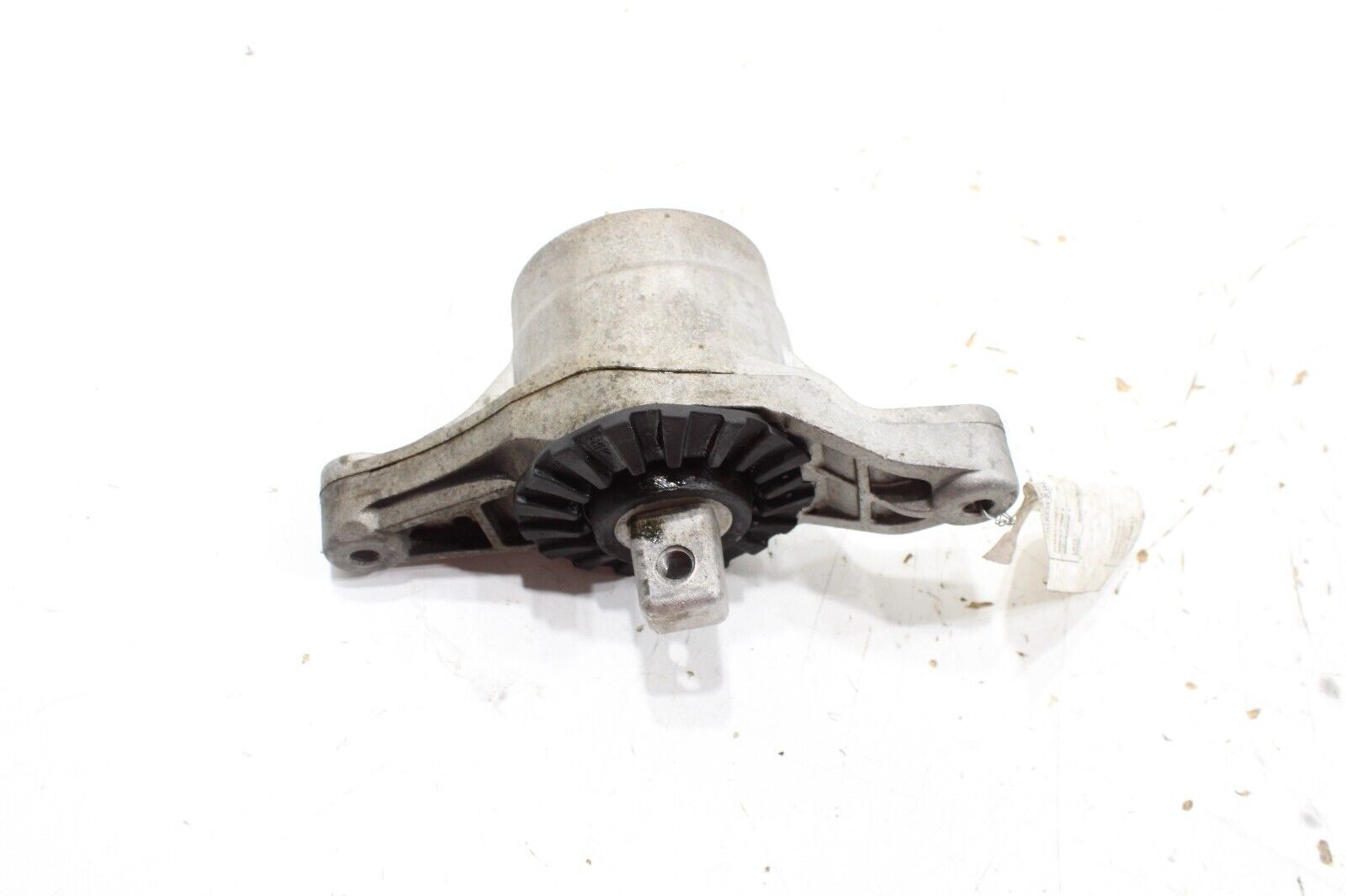 Maserati Ghibli S Q4 2014-2020 Left Mounting bracket