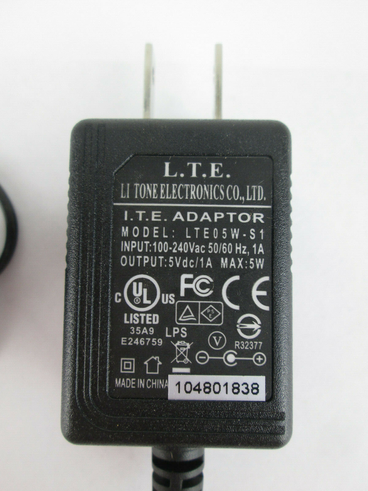 New L.T.E. LTE Power Adaptor LTE05WS1 Input 100240VAC Output 5Vdc 1A