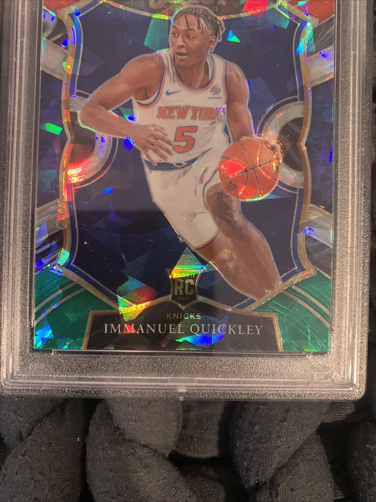 Immanuel Quickley Red/White/Green Cracked Ice 2020 Panini Select #85 PSA 10 view 13