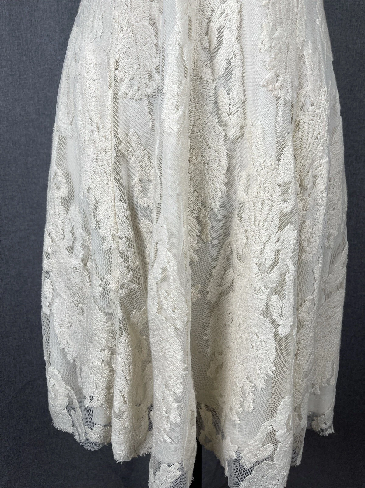 OFF WHITE Bellissimo abito con schiena bianco sporco taglia M nuovo con etichette in pizzo