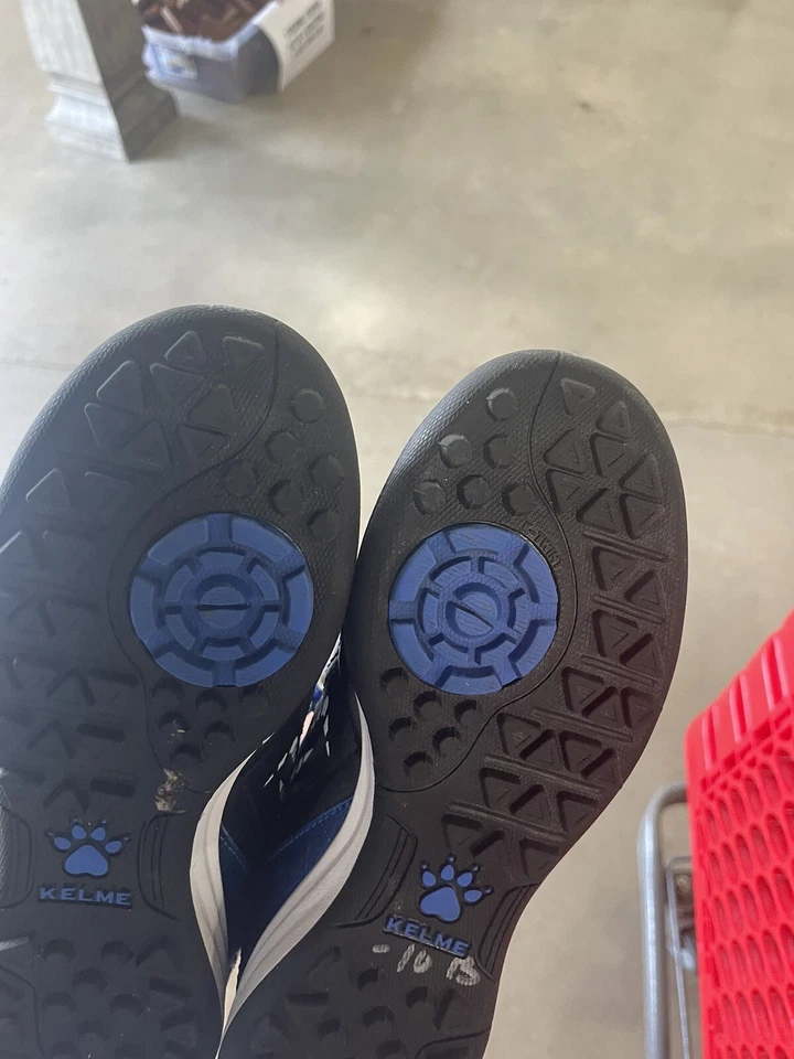 Chuteira de futebol Kelme Fighting couro K - Imagem 4 de 4