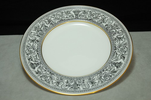 Wedgwood Florentine Black Dragon Salad Plate W4312 8" - Picture 2 of 4