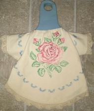 VINTAGE ORIGINAL COTTON BABY DOLL EMBROIDERED ROSE GOWN LACE EDGE