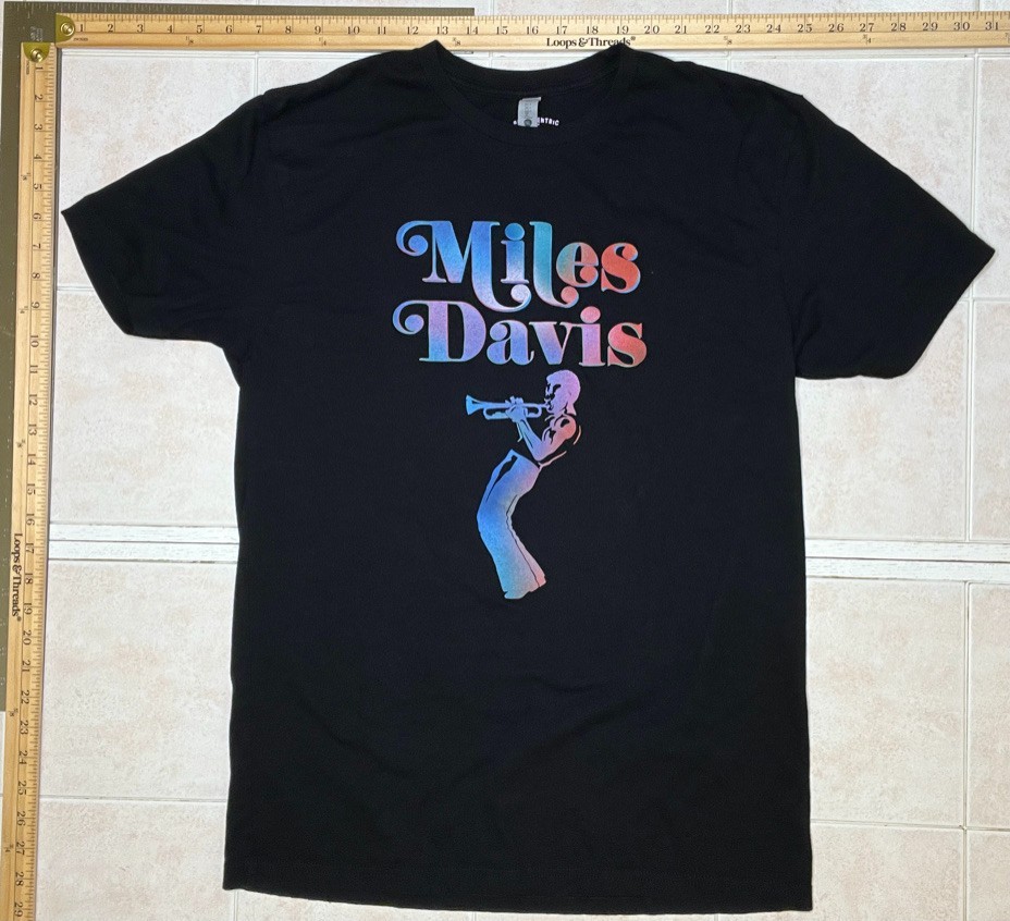 Miles Davis Colorful Trumpet Silhouette T-shirt Large Jazz Legend