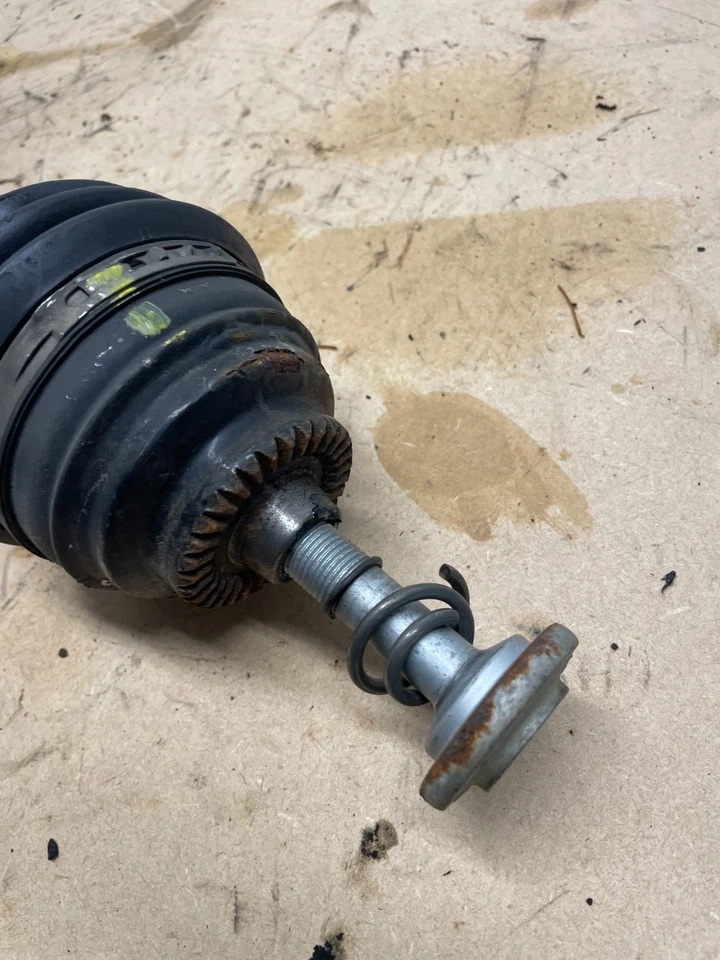 Eje de transmisión delantero izquierdo BMW F30 328i 2010-2023 eje medio CV genuino OEM Foto 2 de 4