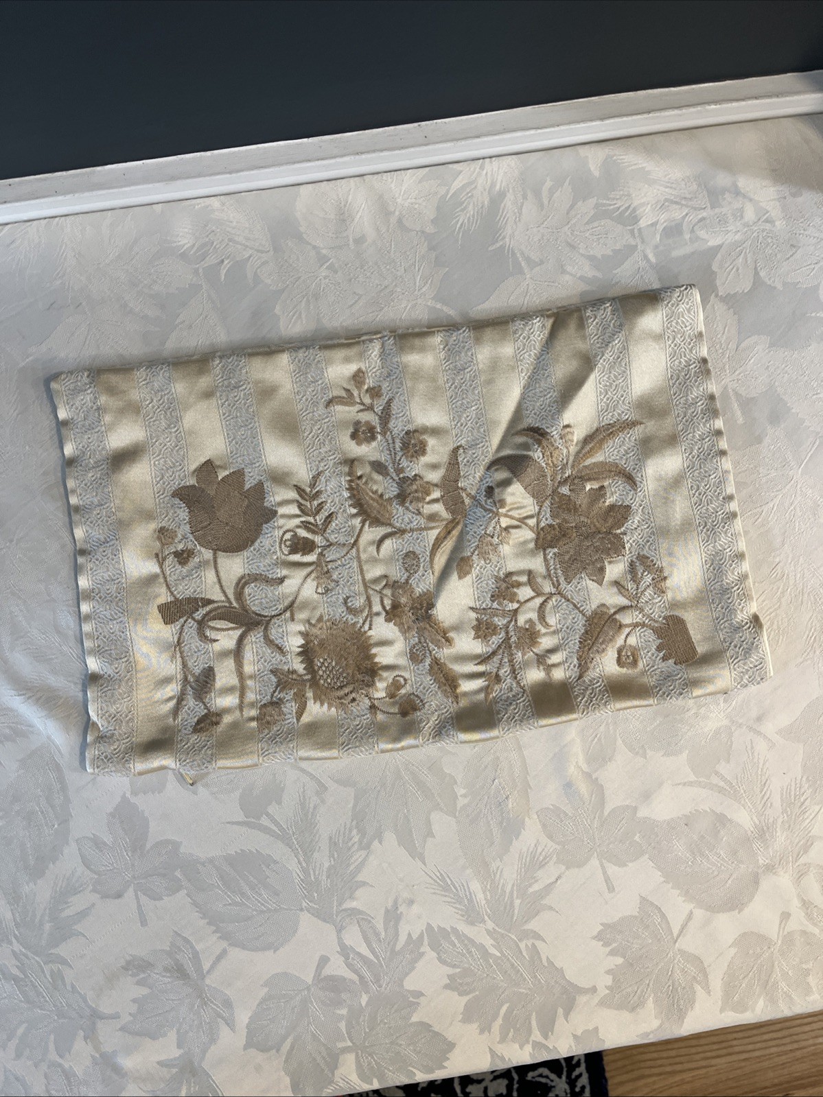 CROSCILL WHITE LABEL GOLD FLORAL  (2) EURO PILLOW SHAMS 21 X 23 + 1 LUMBAR 3PC