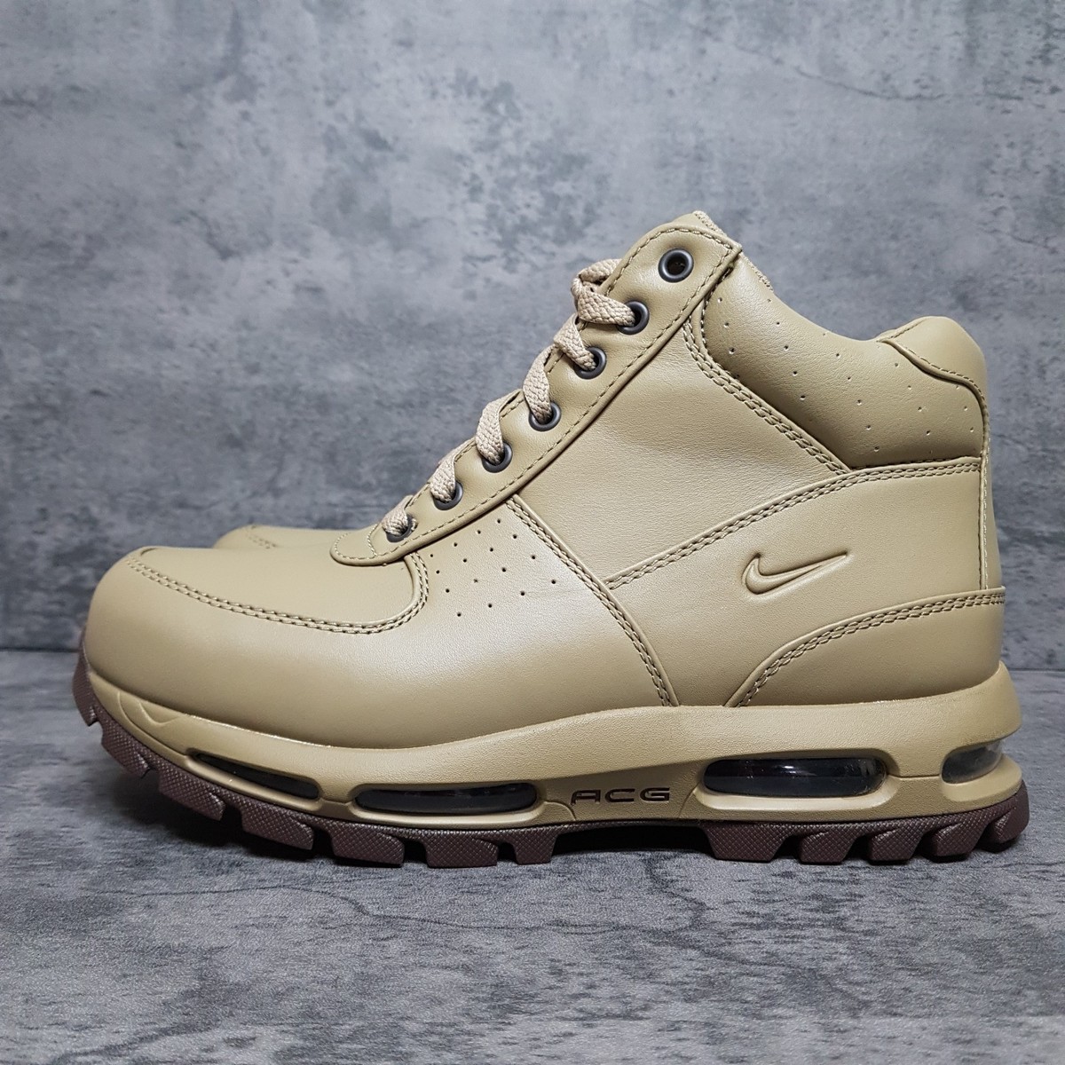 NIKE Air Max Goadome ACG Boots Mens Size Neutral Olive 865031