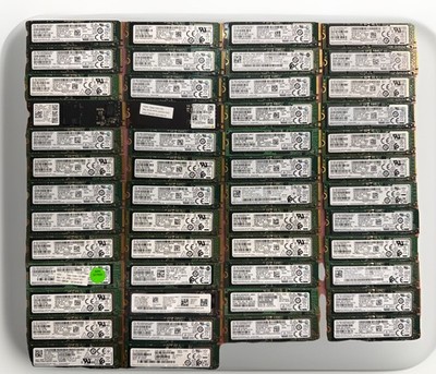 Lot of 50 Mixed Samsung MZ-VLB2560 PM981 256 GB NVMe M.2 80mm Solid State Drive