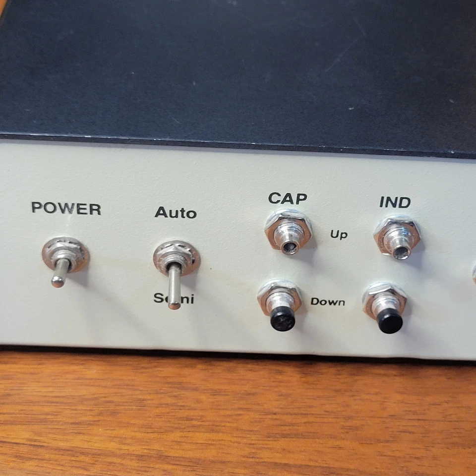 Sintonizador de antena LDG AT-11 HF 160-10 metros 150 vatios radioaficionado Foto 2 de 4