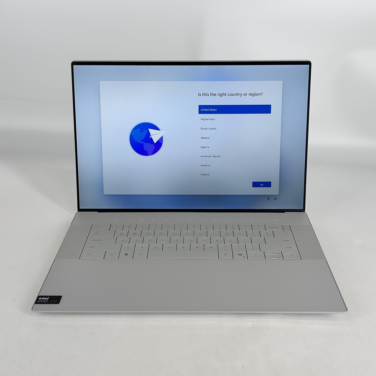 Dell XPS 16 9640 FHD+ 3.8 GHz Ultra 7 155H 32GB 1TB SSD NVIDIA RTX 