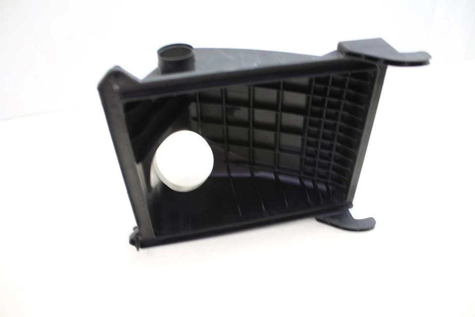 CAJA FILTRO AIRE SUPERIOR / CARCASA - AUDI A4 - 06C133837L Foto 2 de 4