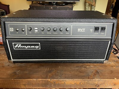 Ampeg SVT-CL Classic Bass Head 300 watt Guitar Amp