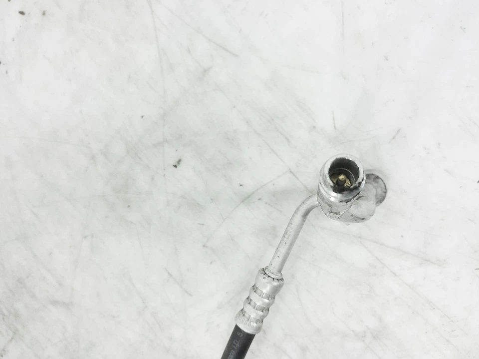 Mangueira e tubo 2013-2018 Ford C-Max A/C conjunto Fv6z-19A834-E - Imagem 2 de 4