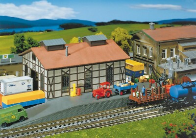 N Scale Buildings - 222179 - Loading ramp with crane - Kit