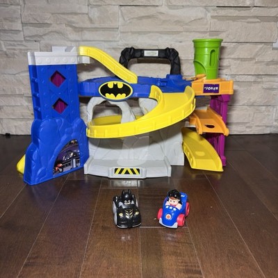 Little People Wheelies Batman Race n Chase Batcave Fisher Price DC Super Friends