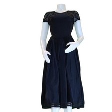 NWT $780 High Italy Unique cut-out back lace evening dress. IT 44 US 6