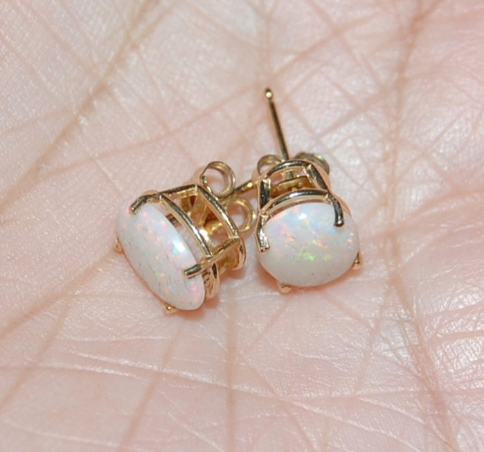 14K Solid Yellow Gold Oval Fire Opal Gemstones St… - image 1