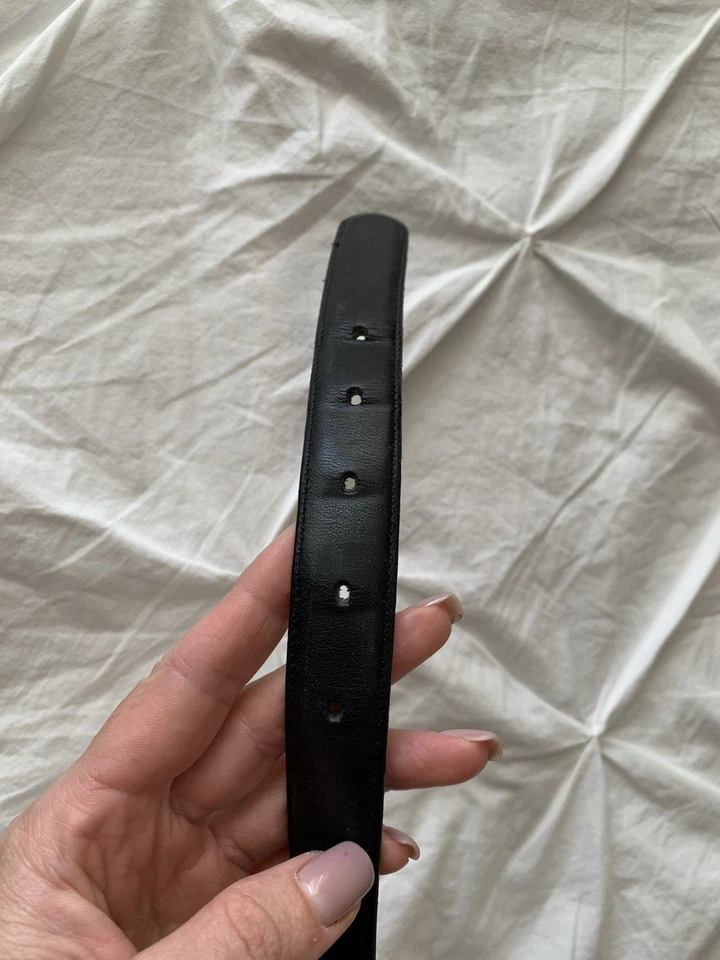 Cinturón fino Coach de cuero negro 34 pulgadas de largo latón macizo Foto 4 de 4