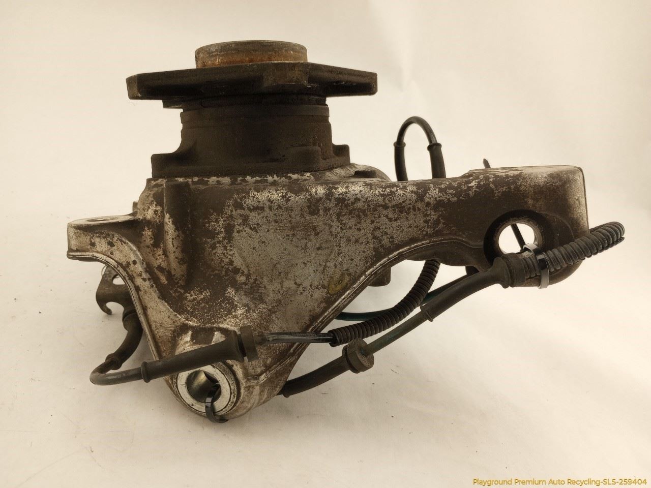 Maserati Quattroporte 2003-2008 FRONT+LEFT Steering knuckle P/N 243415