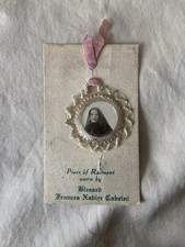 Vintage Saint Frances Xavier Cabrini Piece of Raiment Relic Reliquary