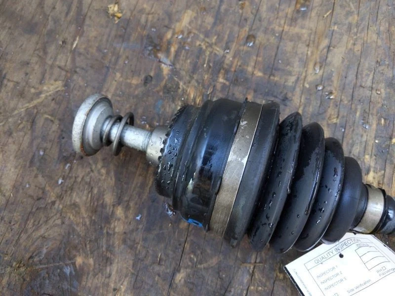 Driver Axle Shaft Front Axle AWD Fits 10-17 BMW 550i GT 749317 - Image 4 of 4