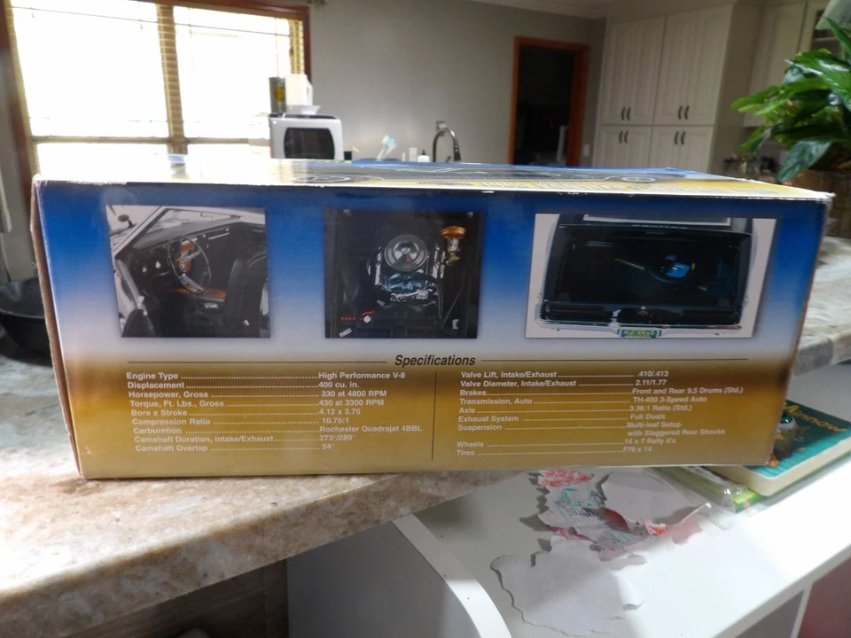 1968 PONTIAC FIREBIRD 400         EXACT DETAIL REPLICAS   1:18 SCALE DIE-CAST - Image 2 of 4