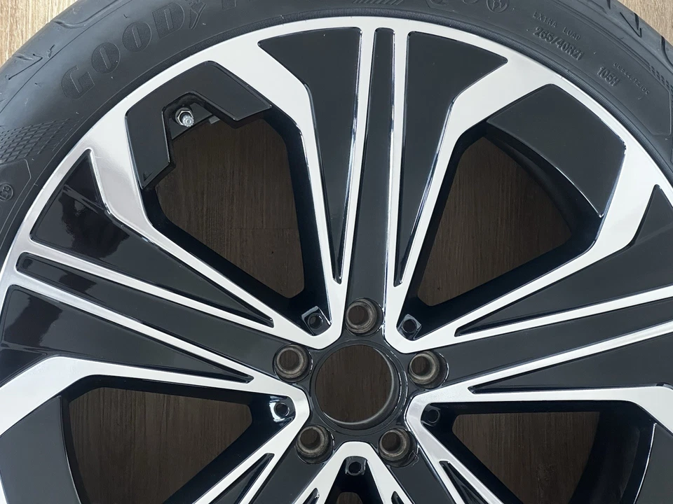 1x Alufelge Mercedes-Benz EQE W294 A2944010200 21.0 Zoll 9.5J 5x112 Komplettrad - Bild 3 von 4