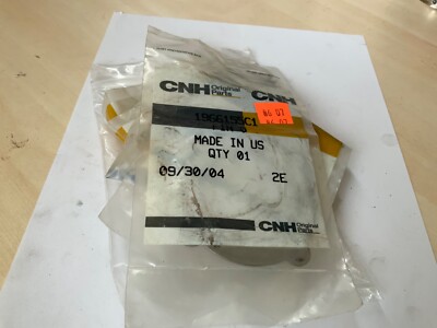 NOS NEW tractor parts DRIVEN PLATE SET of 10 9966309