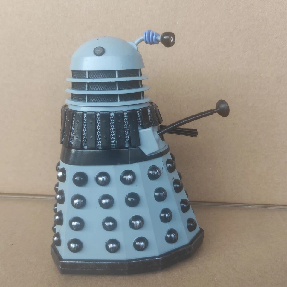 Doctor Who Dalek figure 5" old loose - Imagem 4 de 4