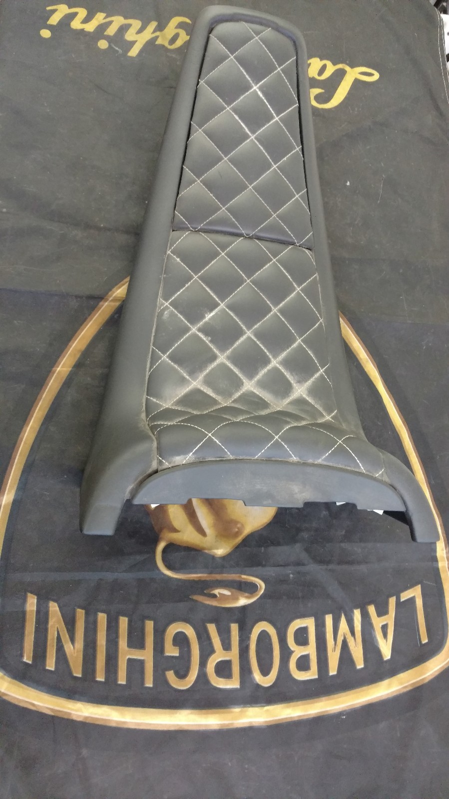 LAMBORGHINI MURCIELAGO INTERIOR CENTER CONSOLE ARMREST OEM 410864205J