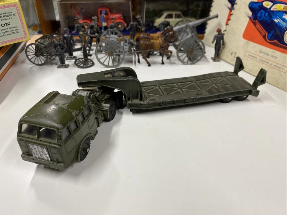 Dinky Toys Berliet Tous Terrains Porte Char État Correct