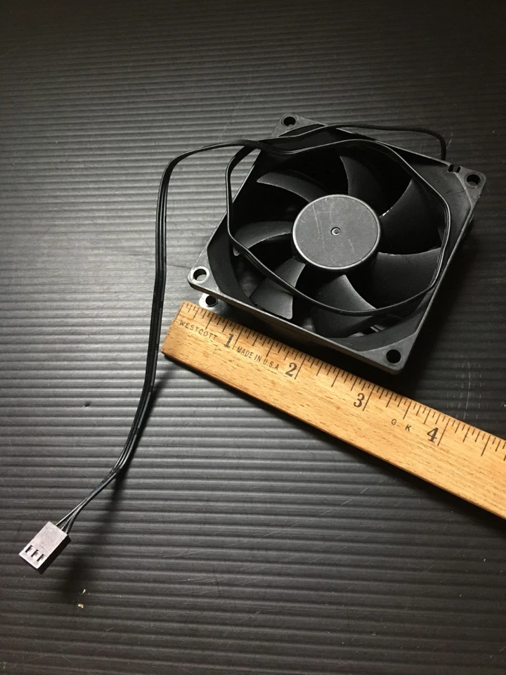 ROSEWILL Silent Case Fan 3.5"L 3 pin ROCF-11001 (DF0802512SEMN) 12V 0.16A - Image 2 of 3